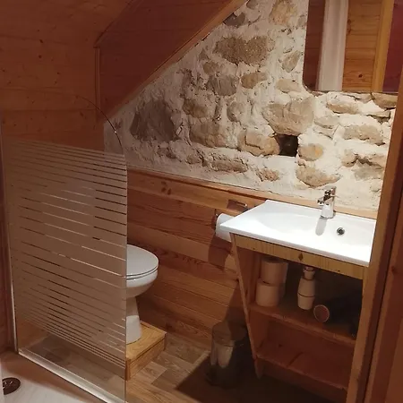 Tarentaise Chez Les Garcons Saint-Paul-sur-Yenne